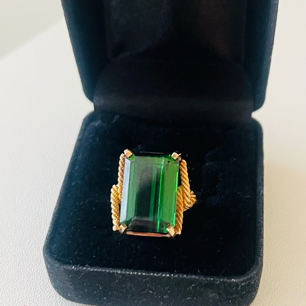 Unique Green Tourmaline and Gold Ring
